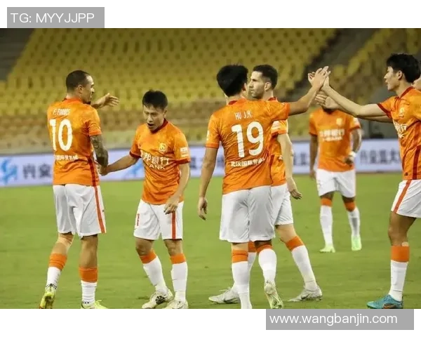 武汉排球队心理素质引发热议球迷与专家观点交锋探讨心理因素对比赛的影响 武汉排球队心理素质引发热议球迷与专家观点交锋探讨心理因素对比赛的影响